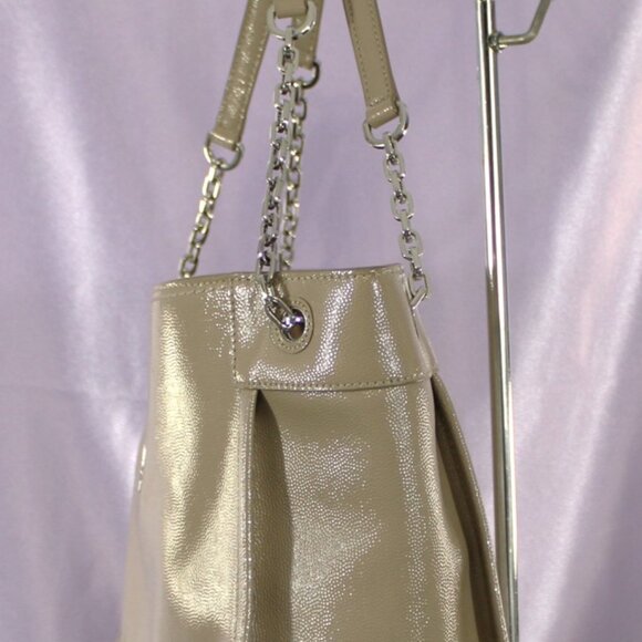 Tory Burch Patent Leather Chain Strap Tote Taupe Beige NWOT - Picture 3 of 14